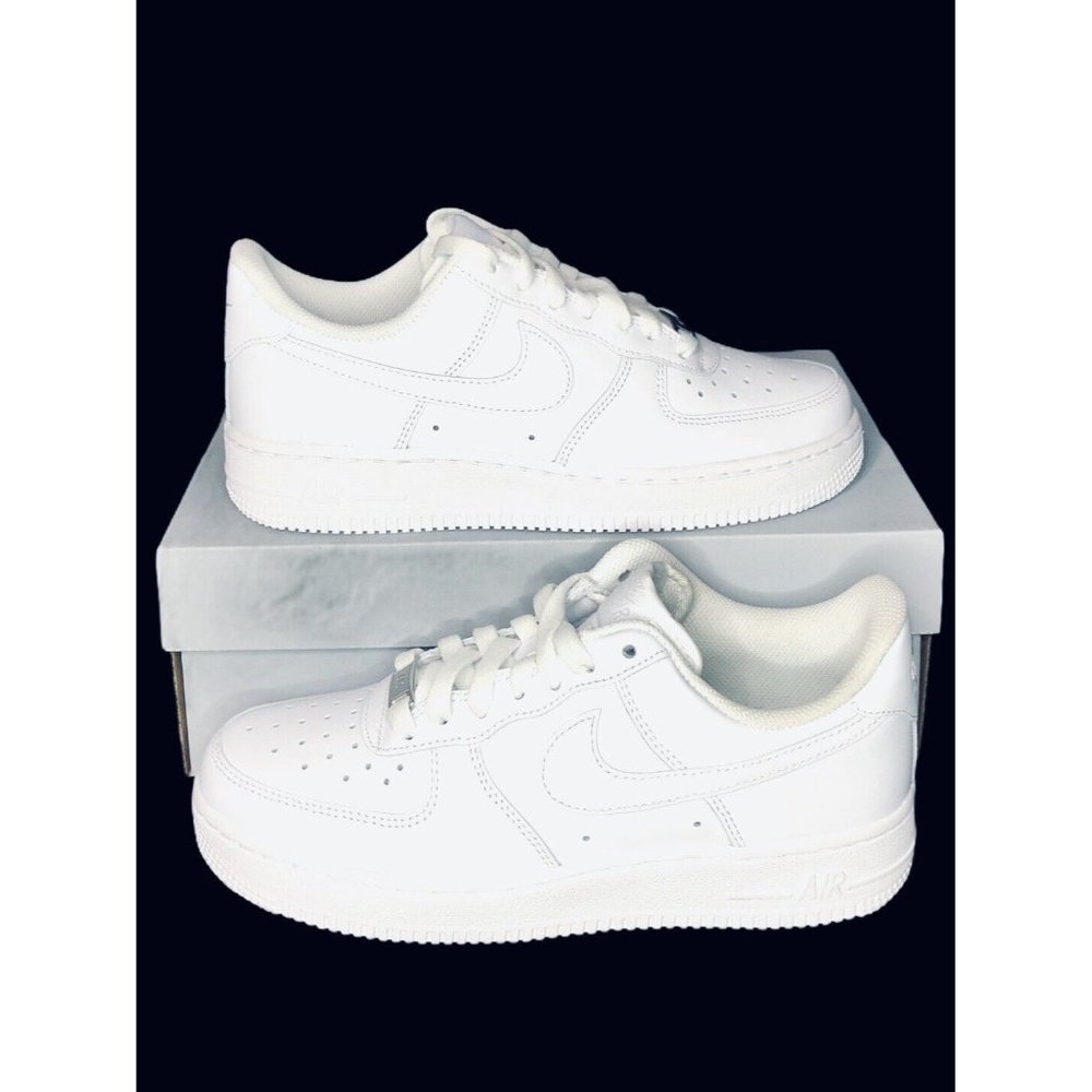 Nike Women's Air Force 1 Low White Sneakers Triple White DD8959-100 Size 7